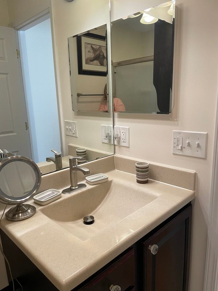 241 Wedgewood Cir #2 - Photo 7 of 8