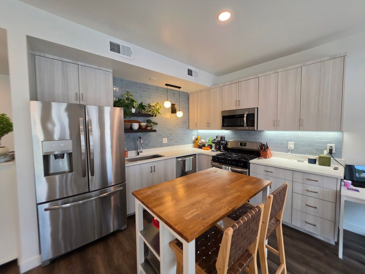 1014 S St #110 - Photo 4 of 13