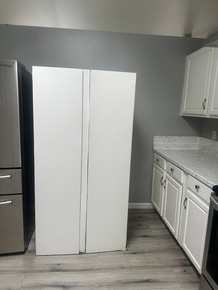 1410 E 60th St - Photo 3 of 20
