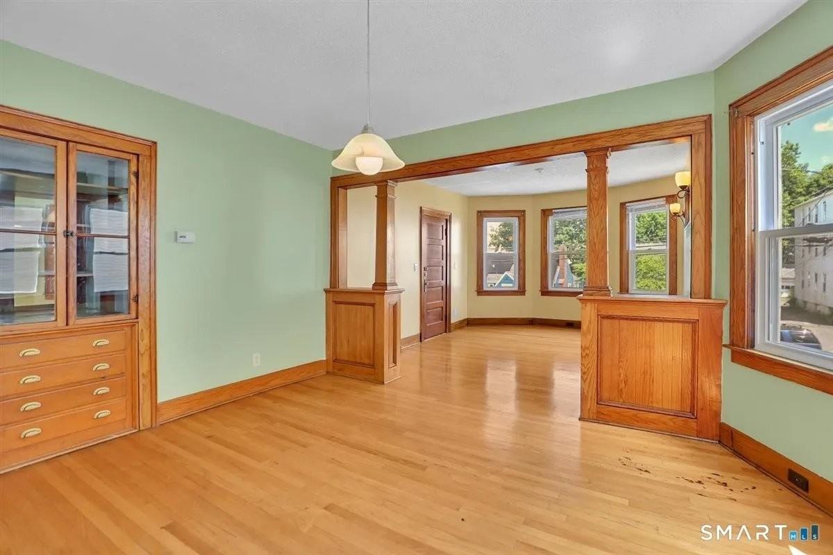 31 Brooklawn St #2 - Photo 4 of 5