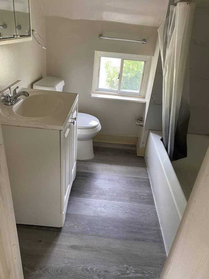 501 Mercer St - Photo 3 of 3