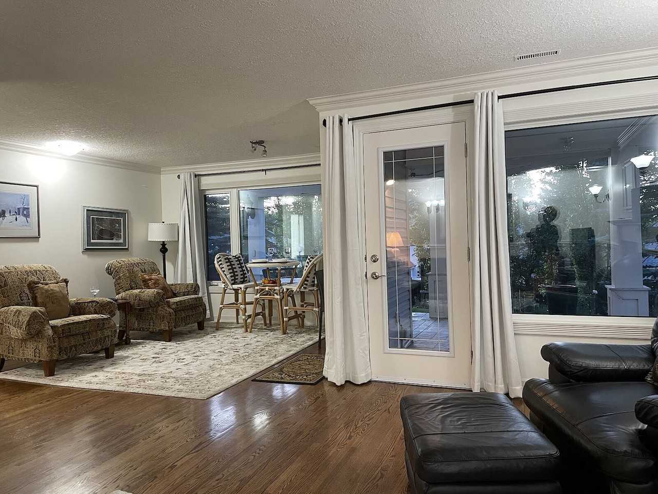 178 Edgevalley Close Nw - Photo 3 of 23