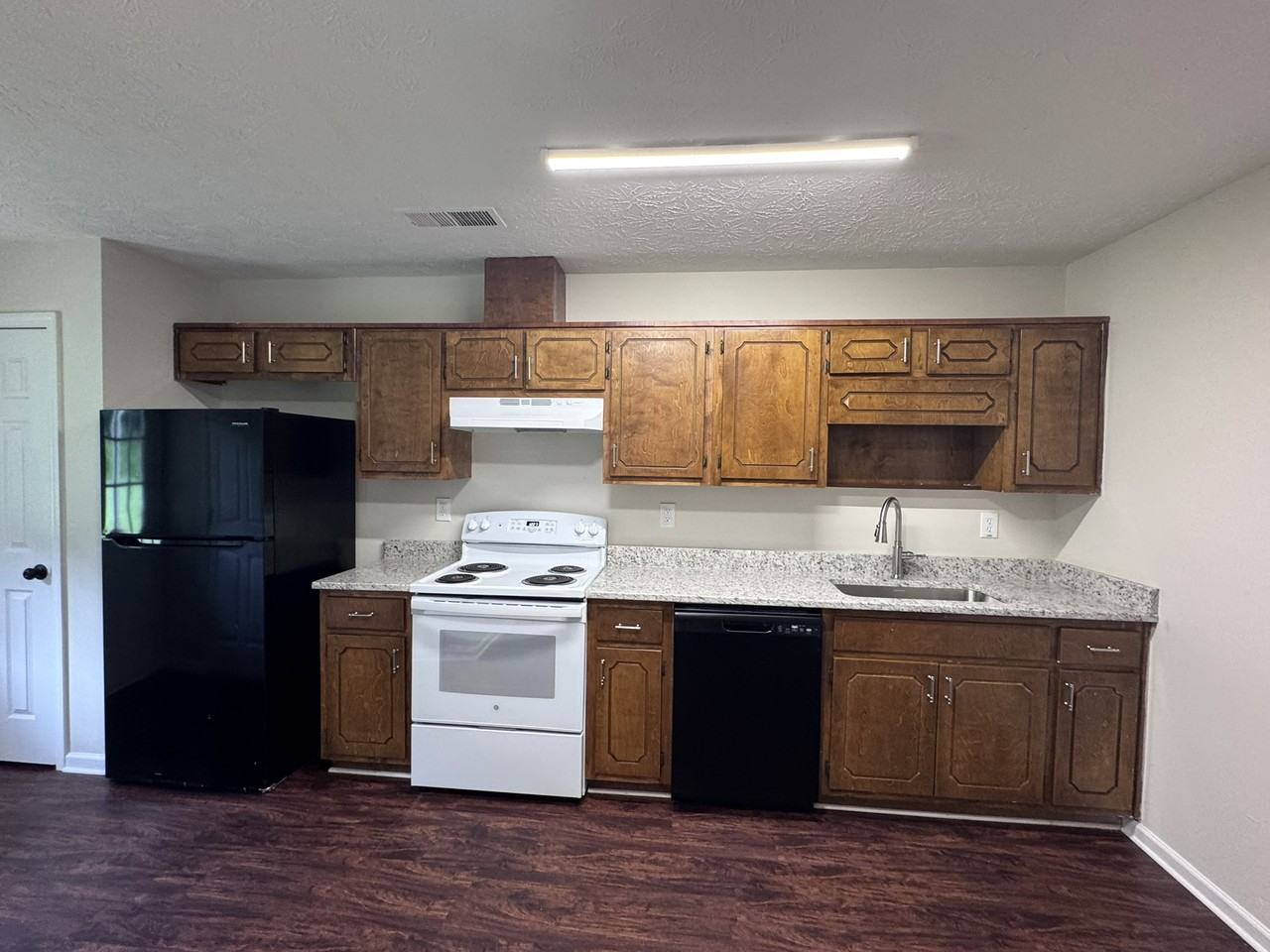 4434 Highway 142 #B - Photo 5 of 20