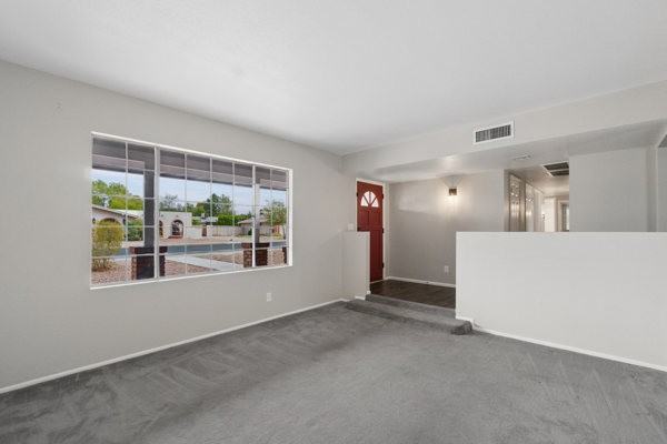 1717 E Hale St #NA - Photo 5 of 18