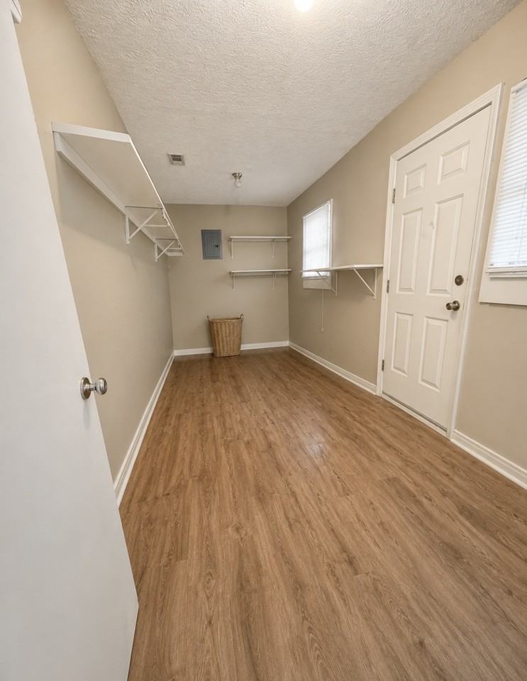 5237 Ash Ave #NA - Photo 6 of 10