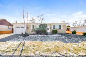 featured image of 382 W Marquette Dr #NA