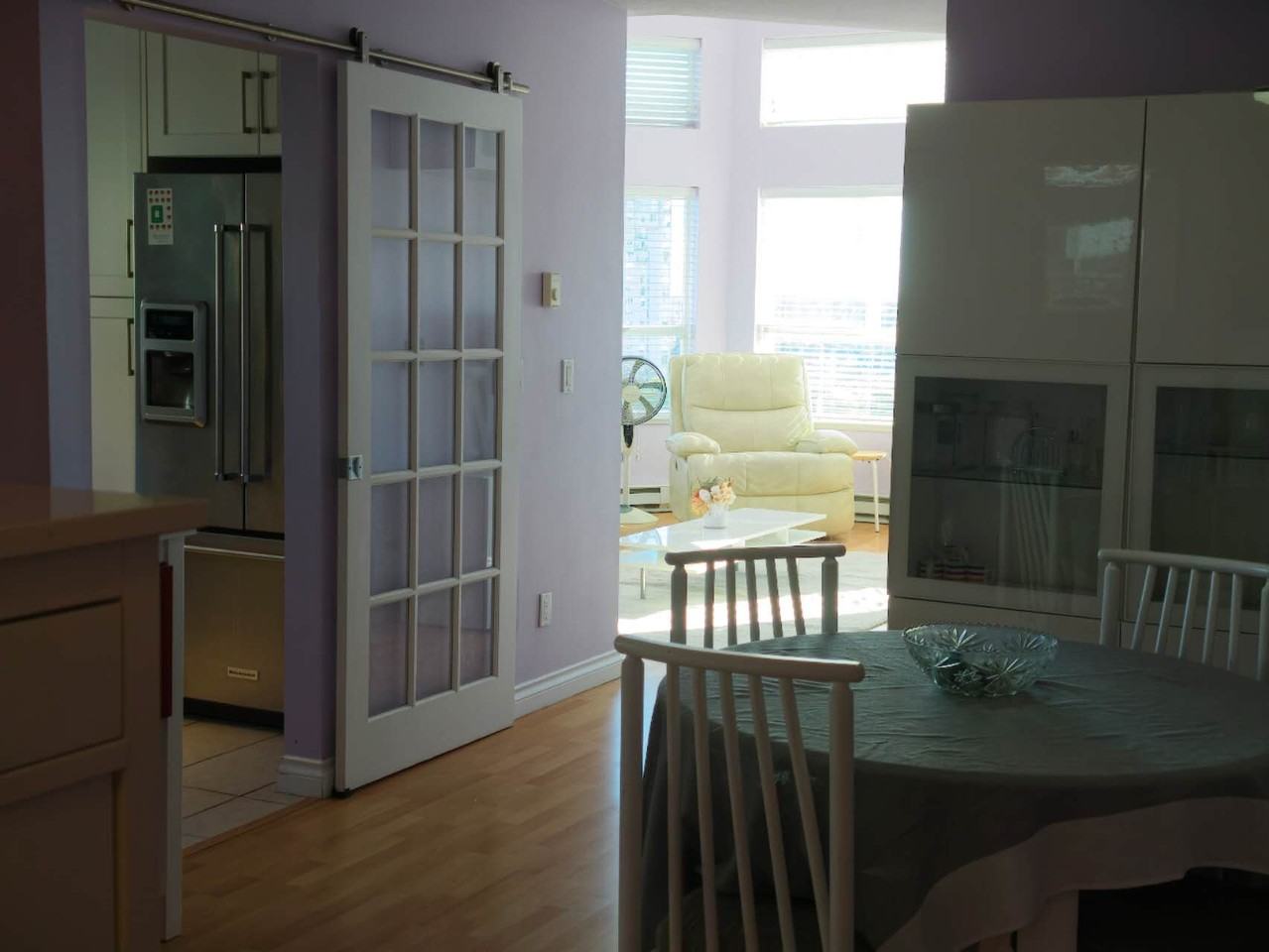 202 Mowat Street #402 - Photo 4 of 18