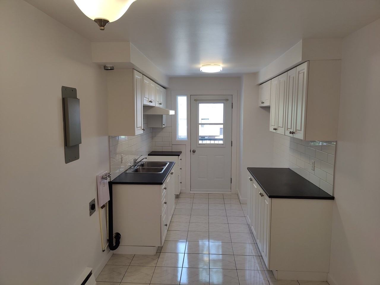 4468 Rue Elgin - Photo 2 of 19