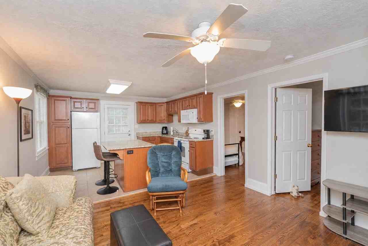 105 Florence St #103 - Photo 6 of 28