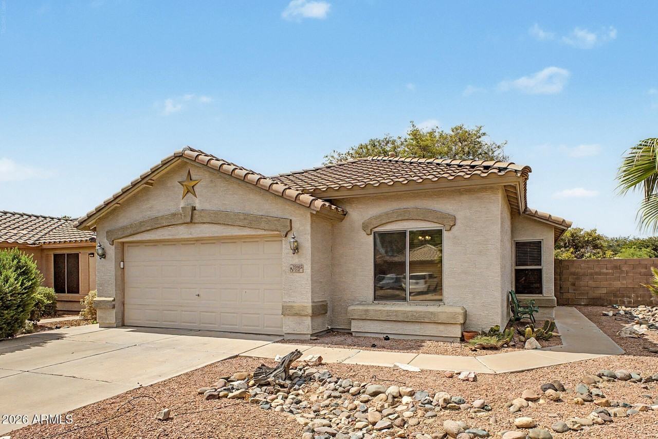 15665 W Carmen Dr - Photo 5 of 28
