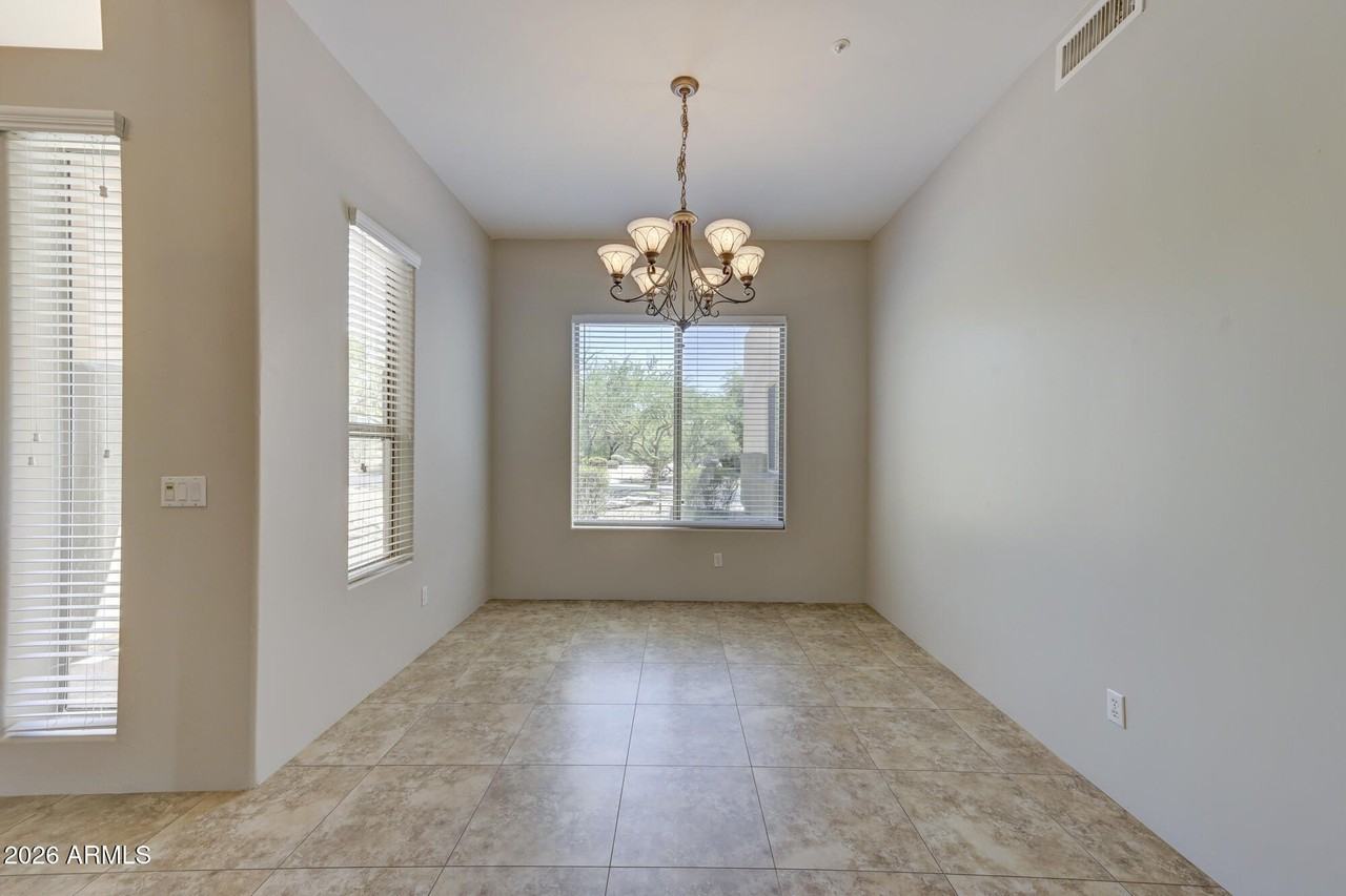 11290 E Whitethorn Dr - Photo 6 of 50