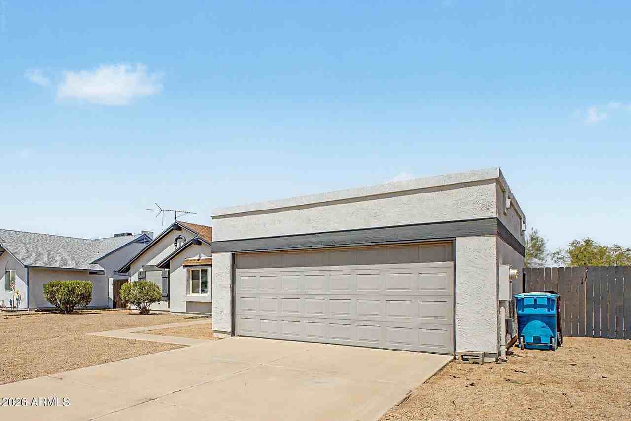 908 W Ross Ave - Photo 6 of 33
