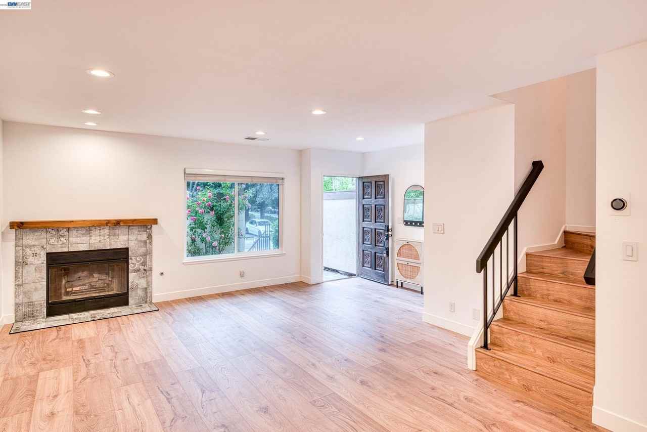 535 Churchill Downs Ct - Photo 4 of 27