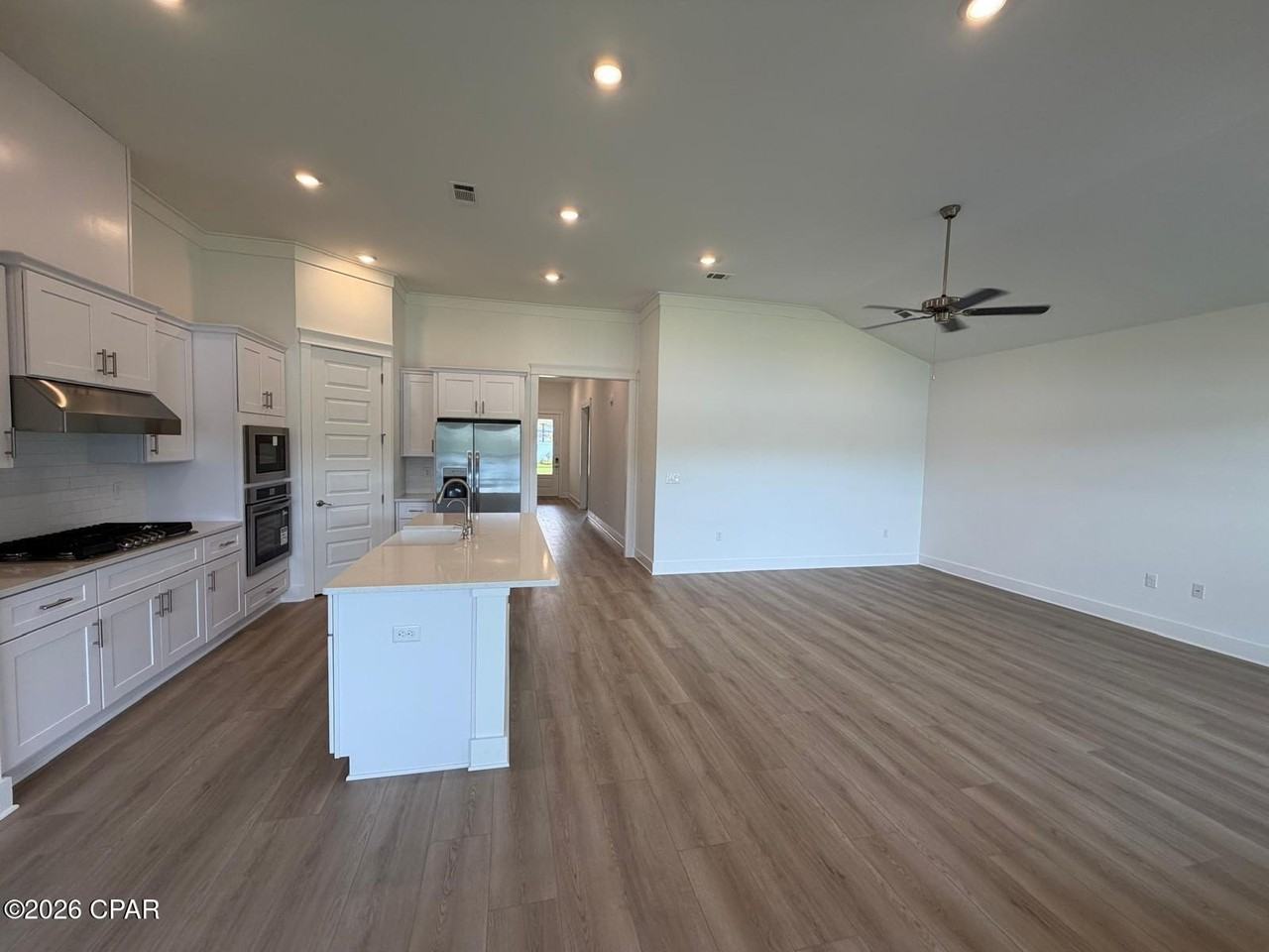 1019 Crystal Bayou Blvd - Photo 5 of 7
