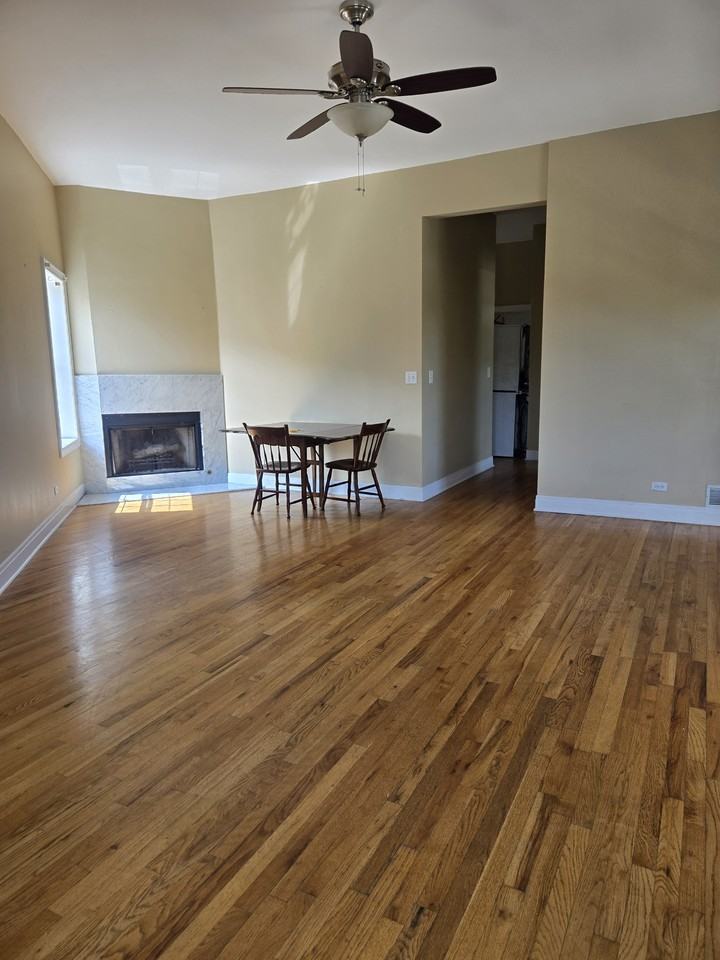 1046 N Milwaukee Ave #3 - Photo 6 of 17