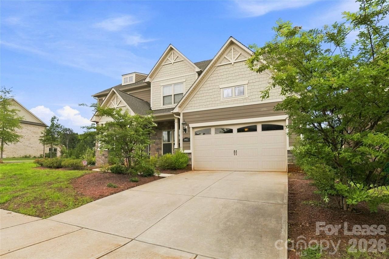 11422 Glanmire Dr - Photo 5 of 48
