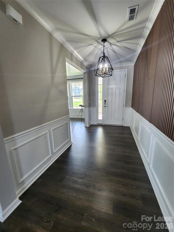194 Winterberry St - Photo 2 of 37