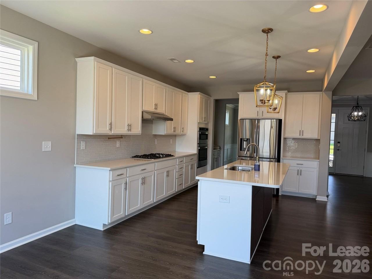 194 Winterberry St - Photo 5 of 37