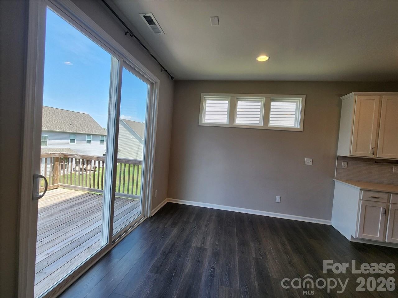 194 Winterberry St - Photo 6 of 37