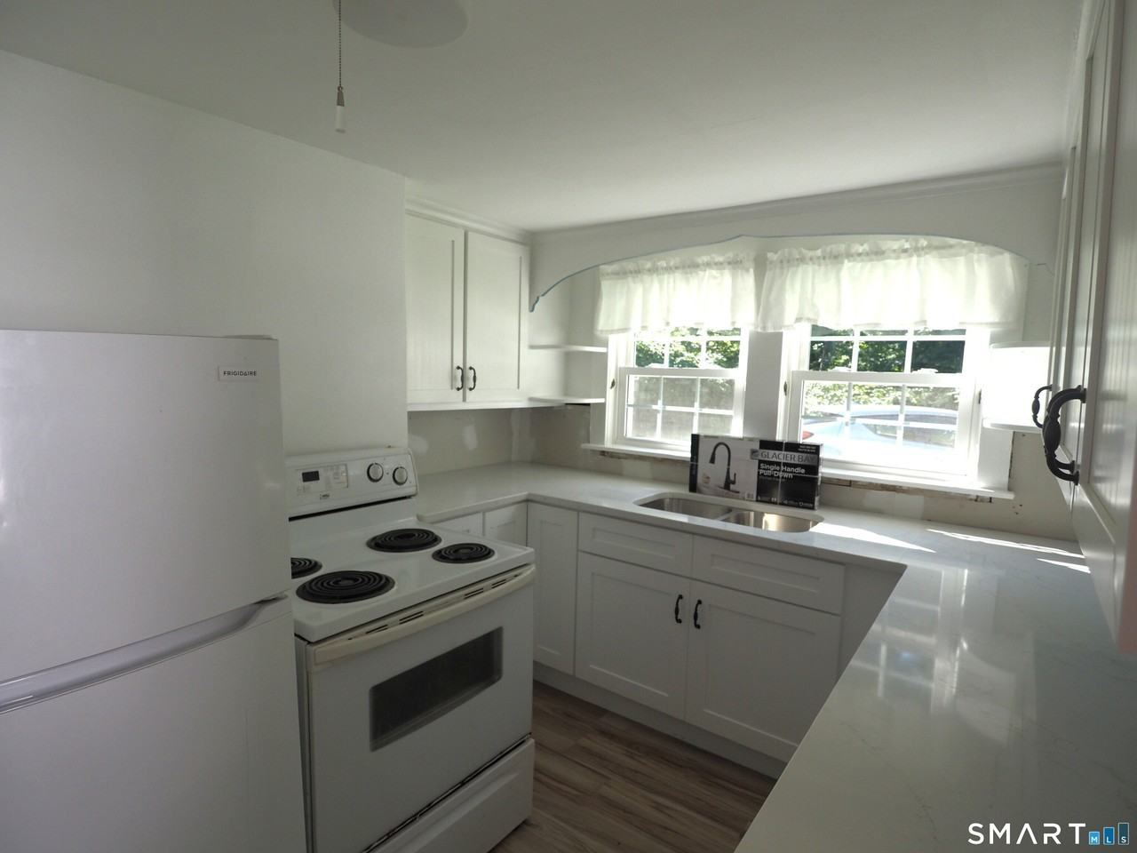 25 Hebron Rd ## 27 - Photo 5 of 15