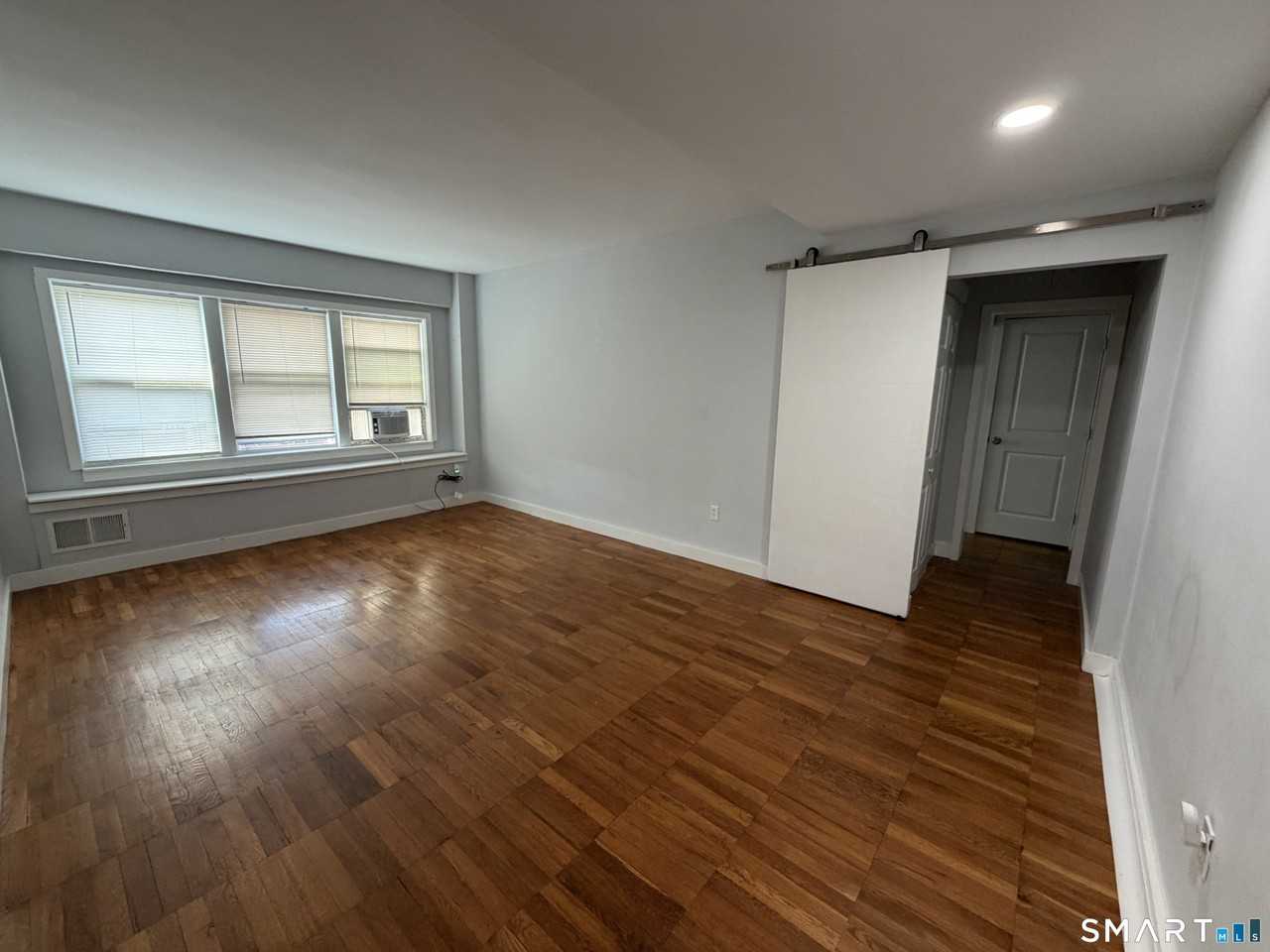 230 Farmington Ave #C5 - Photo 3 of 12