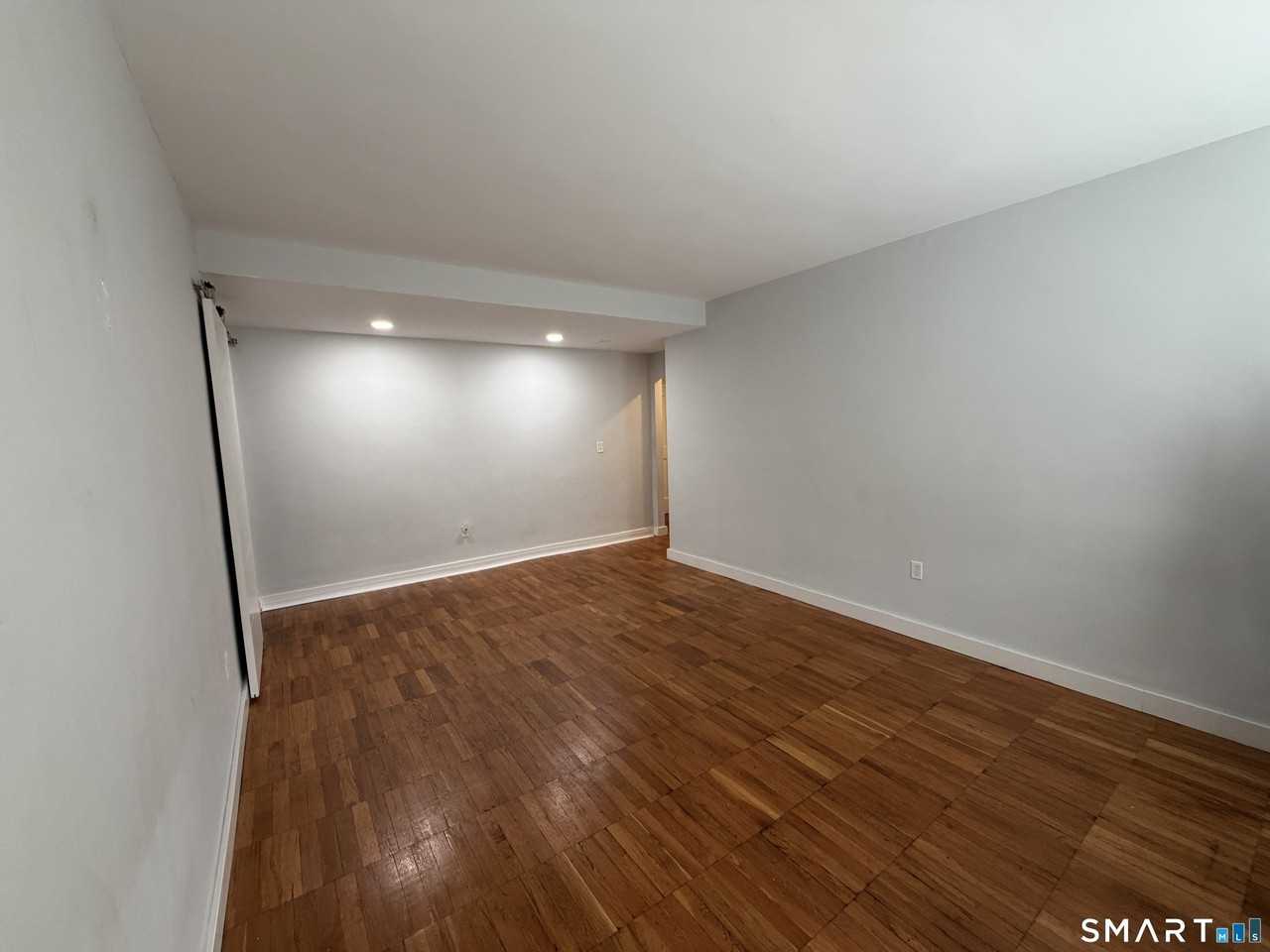 230 Farmington Ave #C5 - Photo 4 of 12