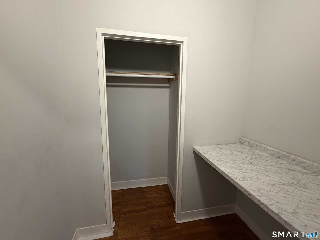 230 Farmington Ave #C5 - Photo 7 of 12