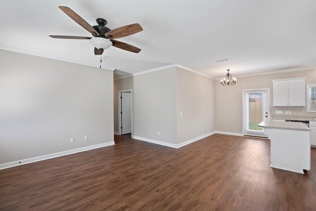 98 Beauville Dr - Photo 3 of 15