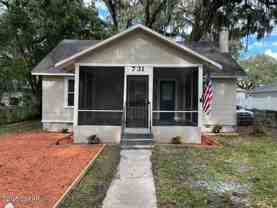 731 Washington St - Photo 1 of 1