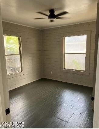 731 Washington St - Photo 2 of 7