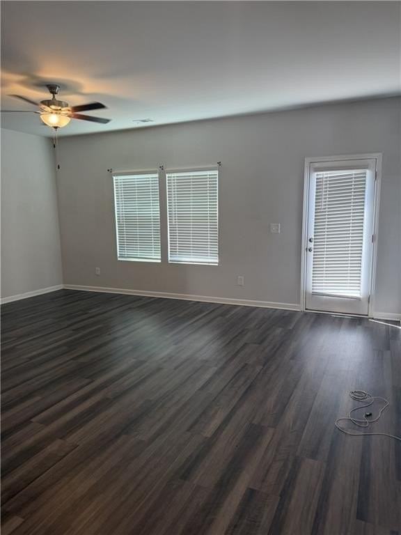 137 Village Green Dr Nw - Photo 3 of 16
