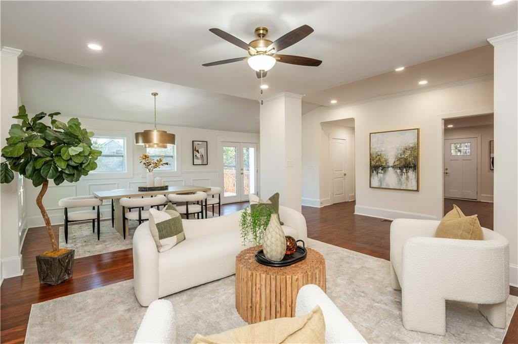 1129 Sanders Ave Se - Photo 3 of 45