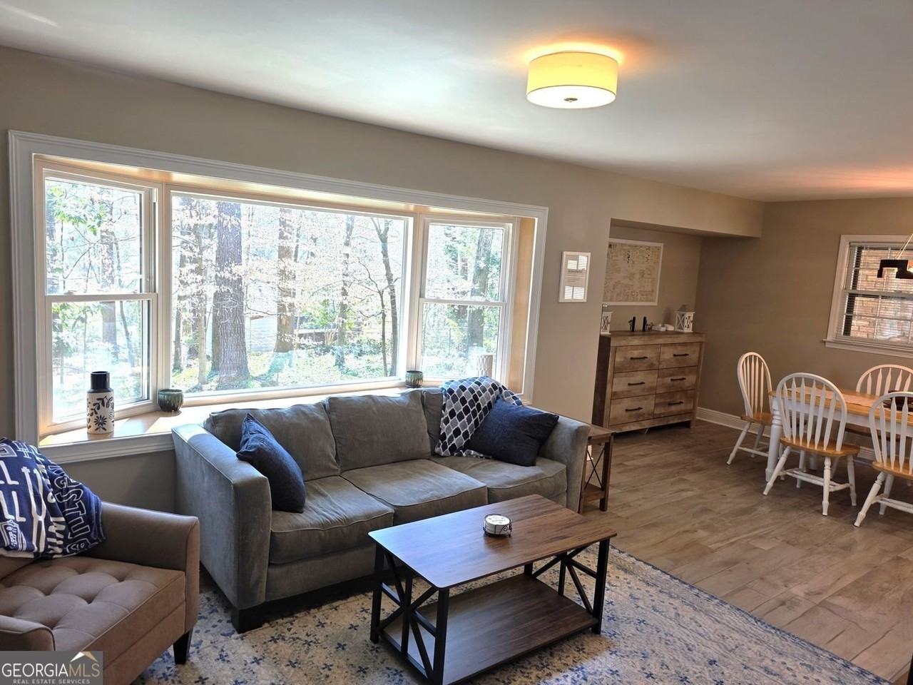2457 Sunset Dr Ne - Photo 2 of 22