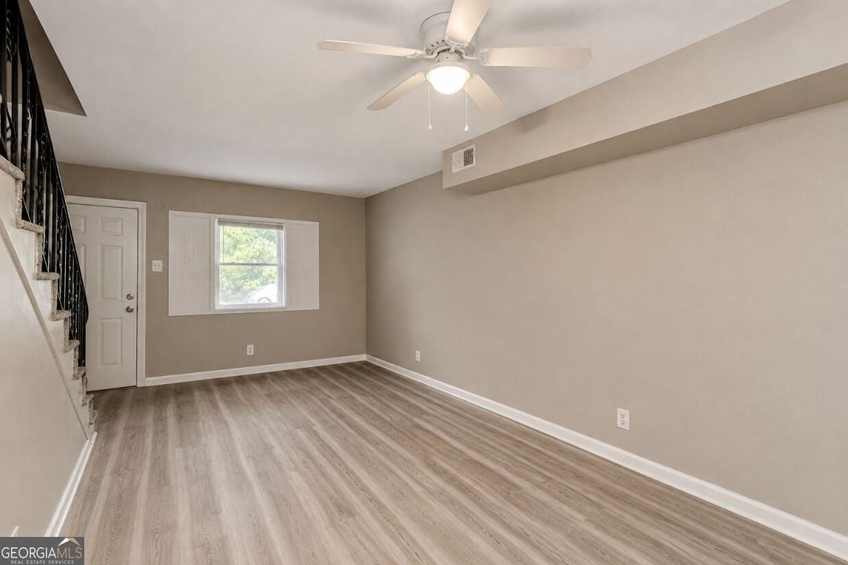 88 Angie Dr #6 - Photo 5 of 18
