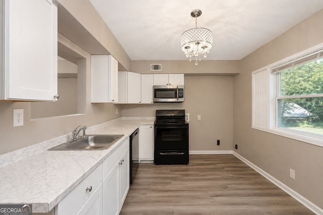 88 Angie Dr #6 - Photo 6 of 18