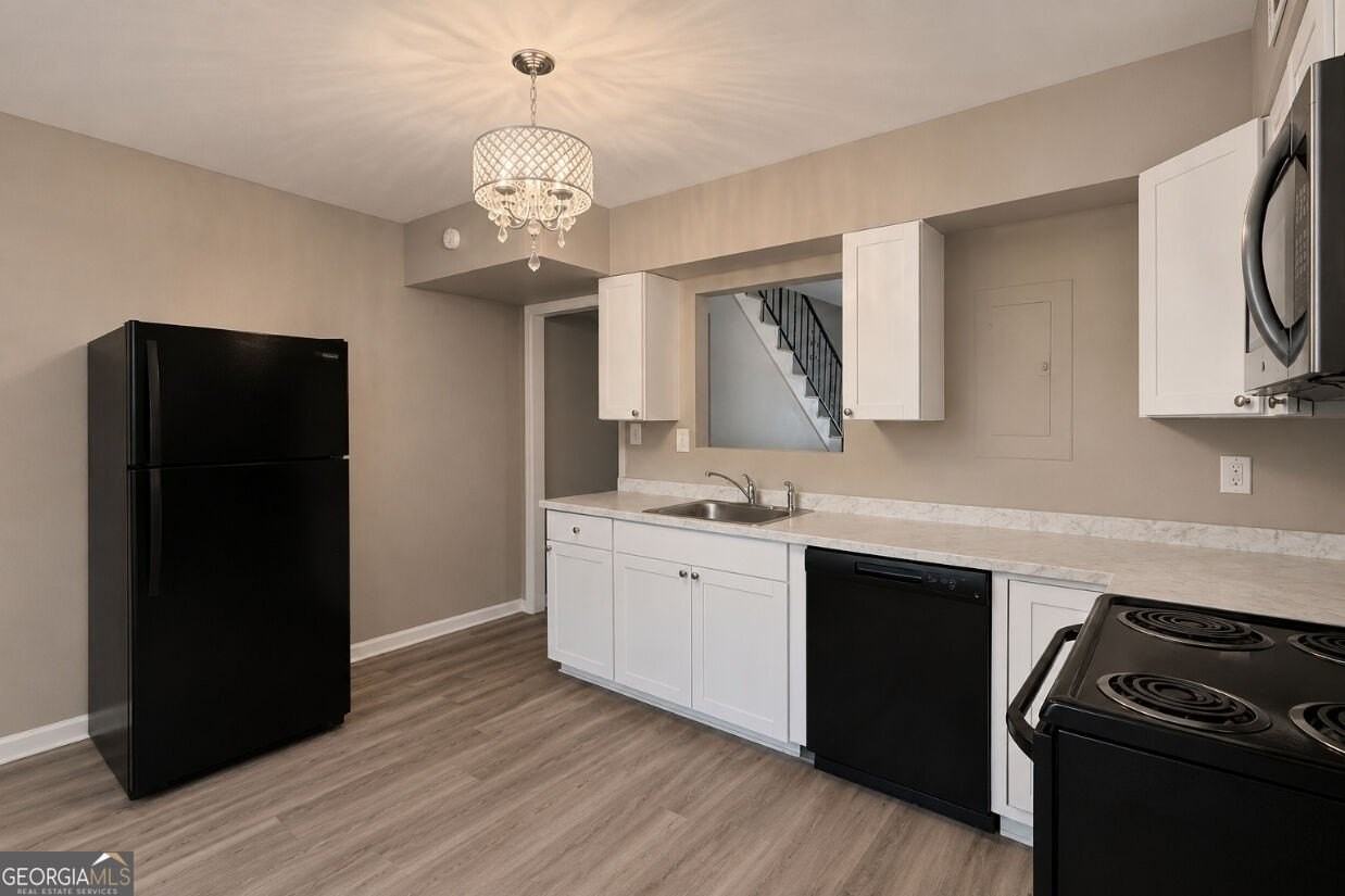 88 Angie Dr #6 - Photo 7 of 18