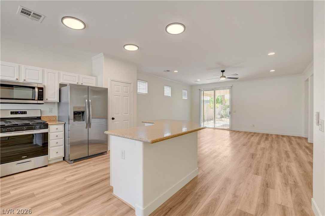 3249 Robins Creek Pl - Photo 5 of 48
