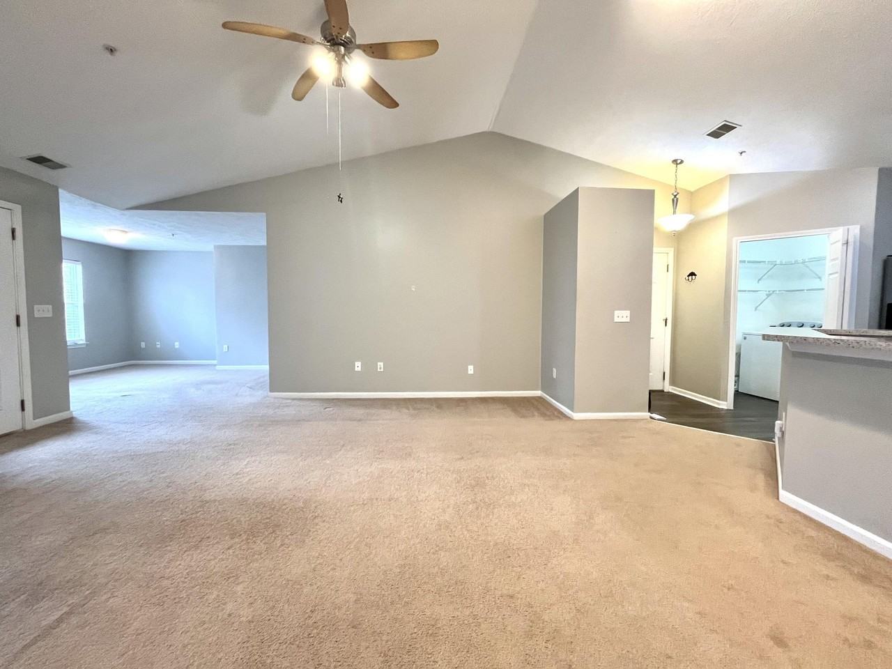 4417 Inverness St - Photo 5 of 18