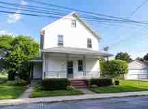 137 Pine St #3 - Photo 1 of 1