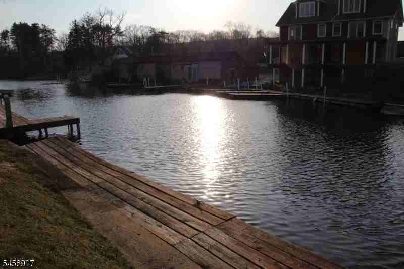31 Ringwood Ln - Photo 2 of 15
