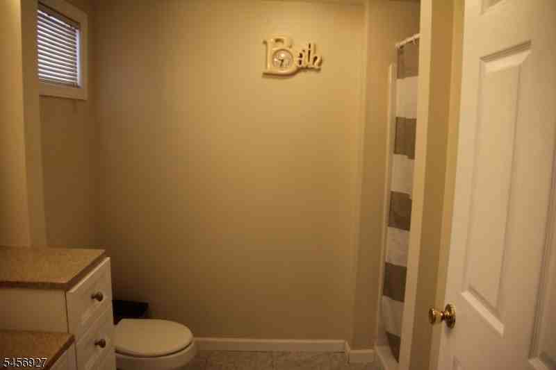 31 Ringwood Ln - Photo 7 of 15