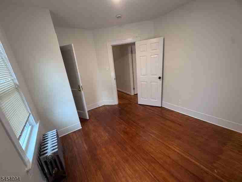 182 Greenbrook Rd #1 - Photo 2 of 9