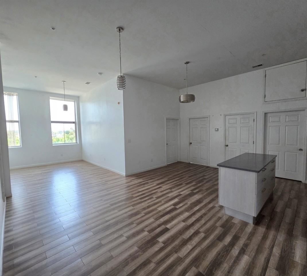 795 Main Ave - Photo 5 of 10