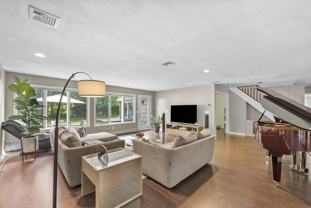 926 Norgate Dr - Photo 1 of 1