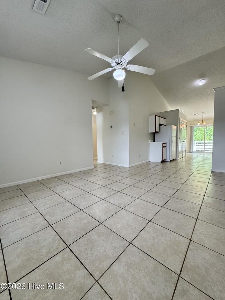 217 Wyndham Cir #A - Photo 2 of 20
