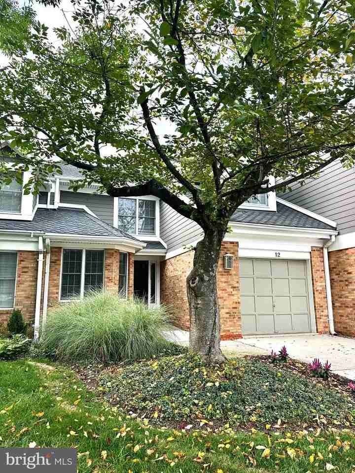 12 River Oaks Cir - Photo 2 of 28