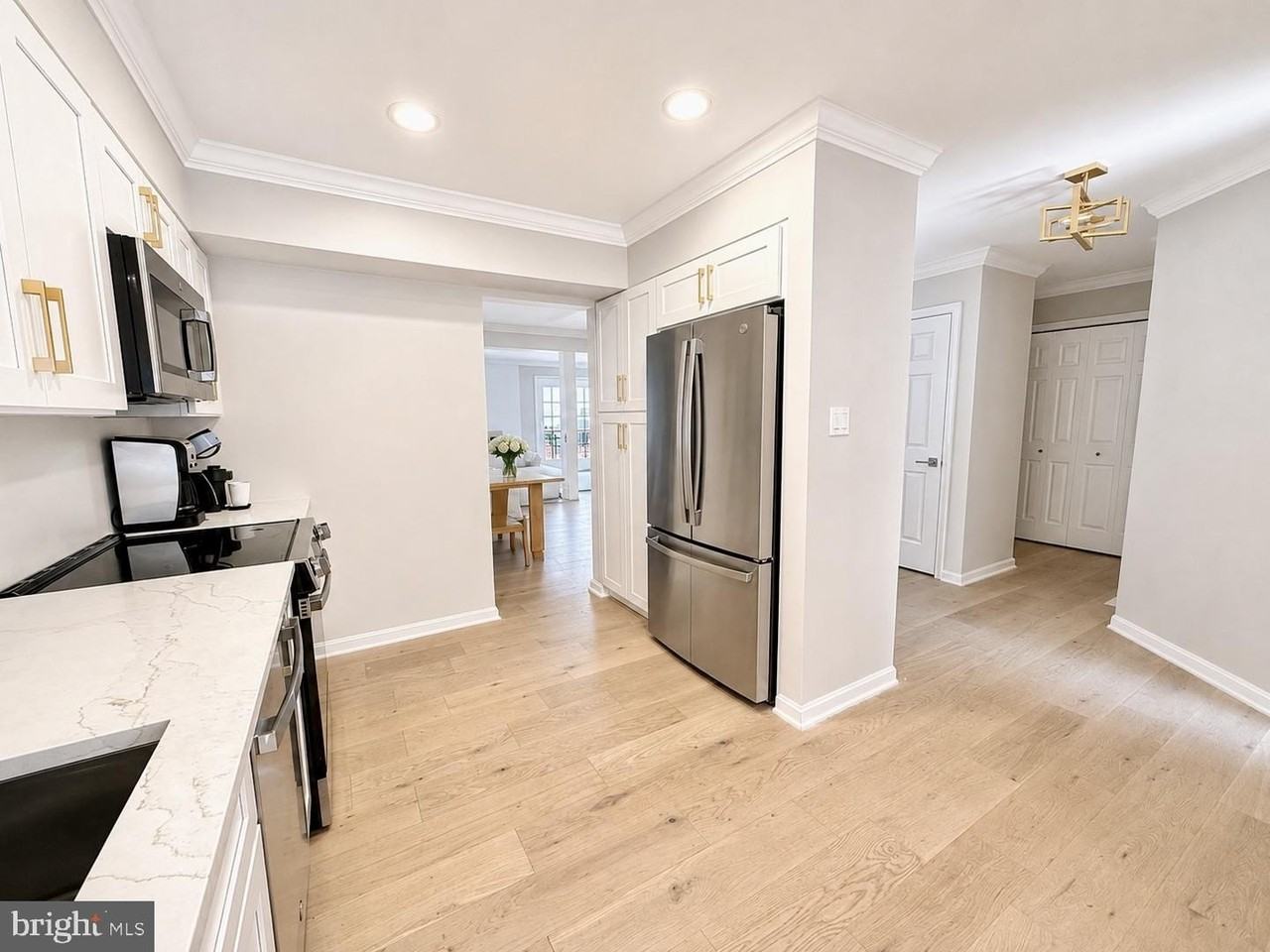 12 River Oaks Cir - Photo 5 of 28