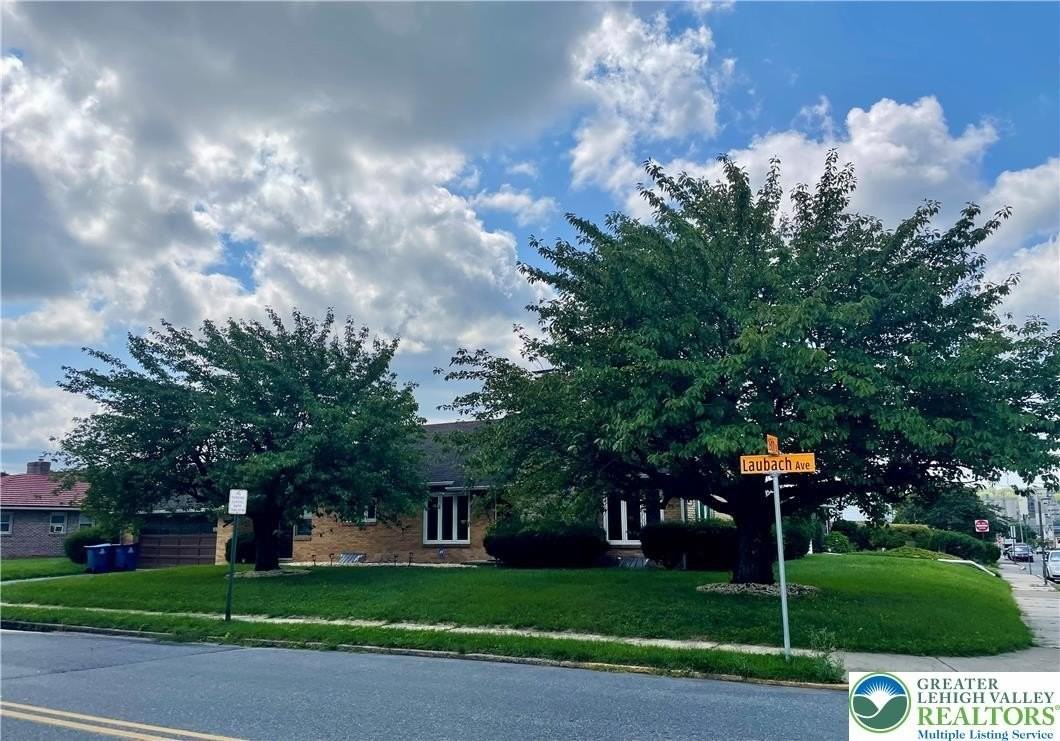 1830 Laubach Ave - Photo 2 of 35