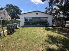 featured image of 1226 Ne 112th St #1226