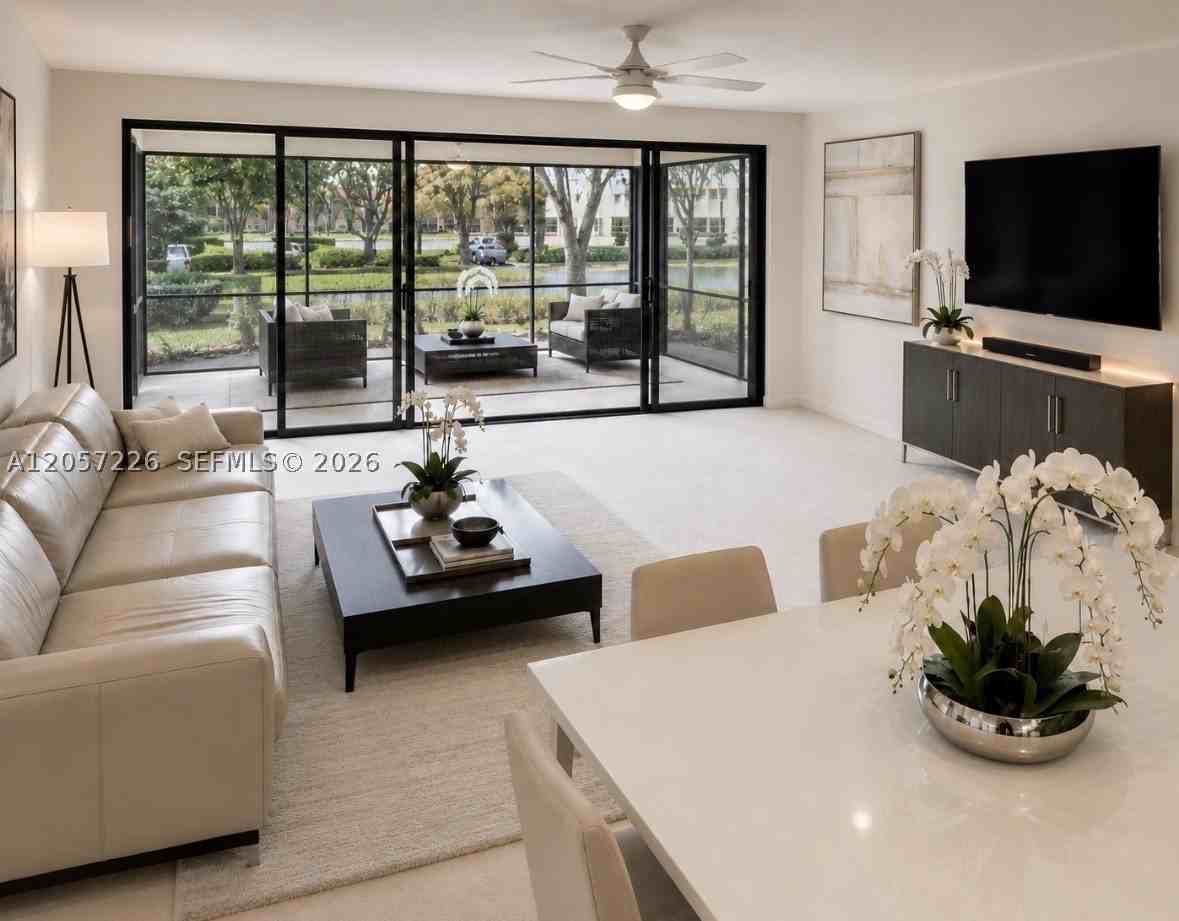 550 Sw 137th Ave #101L - Photo 3 of 12